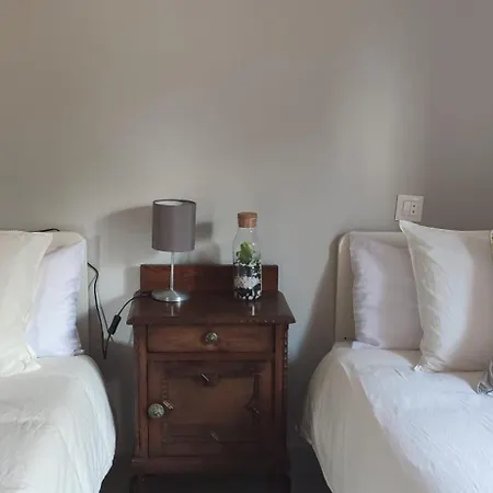 Antigua Estacion De Tren Acogedora En Celorio (Llanes)