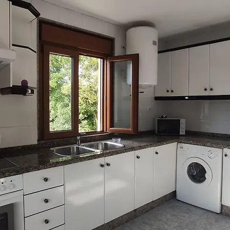 Antigua Estacion De Tren Acogedora En